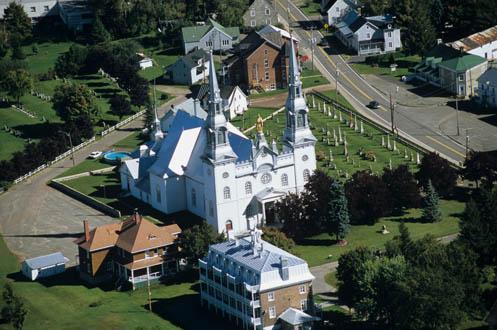 Église de Saint-Louis; Ministère de la Culture, des Communications et de la Condition féminine, Pierre Lahoud, 2004