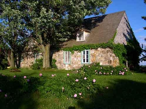 Maison Roberge; Ministère de la Culture, des Communications et de la Condition féminine, Marie-Claude Côté, 2003