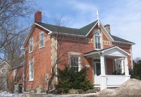 View of the south and west elevations of 259 St. Andrew Street East, 2007.; Lindsay Benjamin, 2007