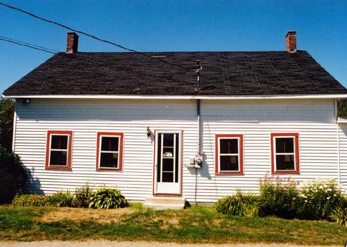 Façade view of the original building.  It illustrates the 5 openings of the original building.; PNB 2003