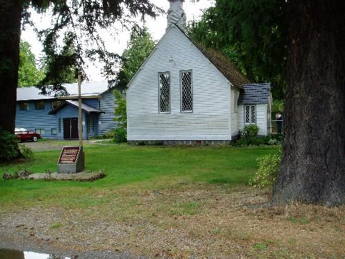View of the exterior of Christ Church, showing the separate side entrance porch with a Gothic style side entry, 2008.; Parks Canada Agency / Agence Parcs Canada, 2008.