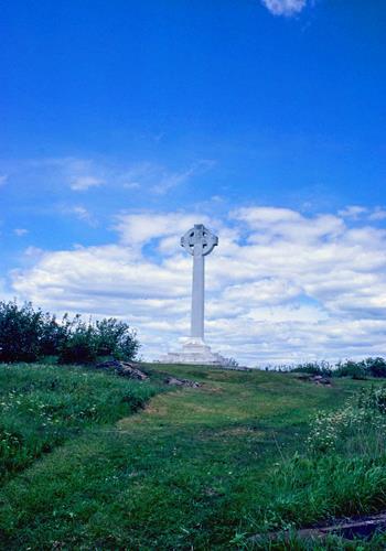 General view of Partridge Island Quarantine Station, showing the integrity of any unidentified archaeological remnants of the 19th-century quarantine station that may exist.; Parks Canada Agency / Agence Parcs Canada, Cameron.