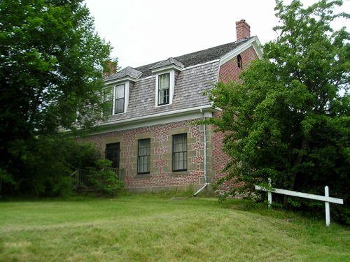 McCulloch House, Pictou, NS, front elevation, 2004.; Heritage Division, NS Dept. of Tourism, Culture and Heritage, 2004.
