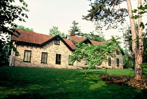 General view of Woodside showing the secluded nature of the house.; Parks Canada/Parcs Canada, 2003.