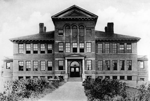 Historic view of Stuart Wood School, 1907; City of Kamloops Museum and Archives #7321