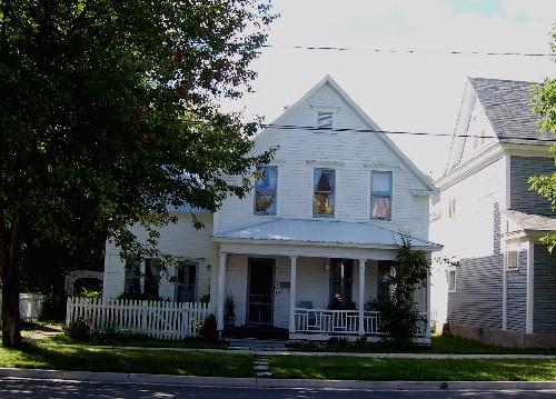 261 St. John Street, western side of St. John Street, showing side kitchen ; City of Fredericton