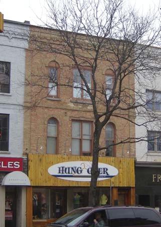 West facing façade, 2007.; Kayla Jonas, 2007.
