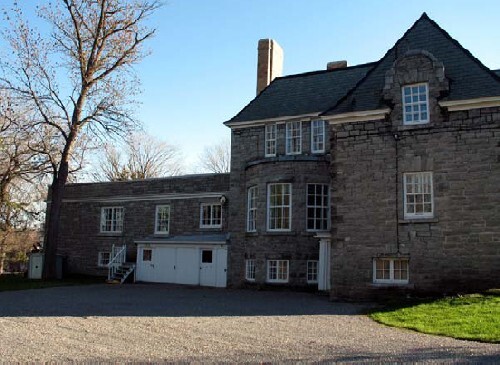 Rear view of the Wright-Scott House, 2006.; Parks Canada Agency / Agence Parcs Canada, Monique Trépanier, 2006.