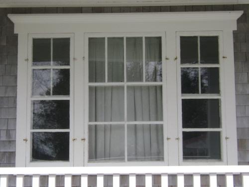 This photograph illustrates one of the  tripartite windows that flank the entranceway, 2008; Town of St. Andrews