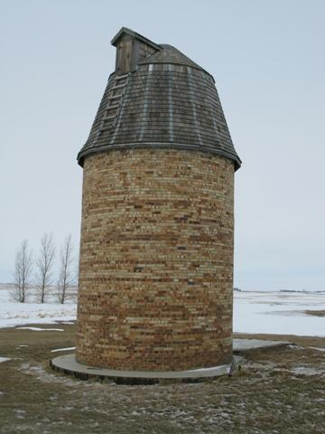 Claybank Brick Silo, 2009; Robertson, 2009