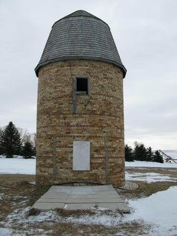 Claybank Brick Silo, 2009; Robertson, 2009