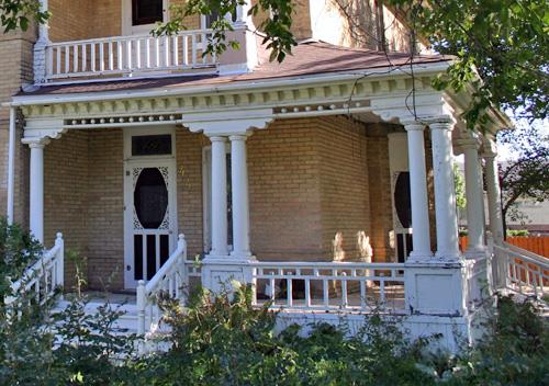 Detail view of the Dolmage House, Souris, 2006; Historic Resources Branch, Manitoba Culture, Heritage and Tourism, 2006