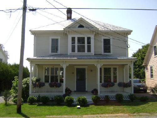 This photograph shows the front façade of the building, 2008; Town of St. Andrews