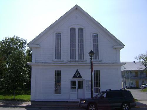 This photograph shows the front façade and its close proximity to the main street, 2008; Town of St. Andrews