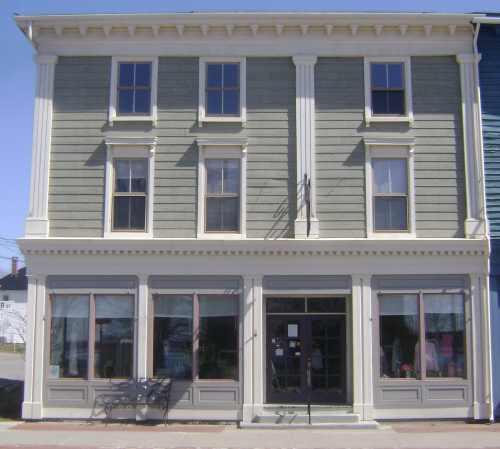 This photograph shows the front façade of the building, 2009; Town of St. Andrews