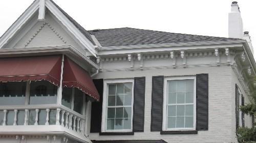 Featured are the paired brackets typical of Italianate style.; Chelsey Tyers, 2008.