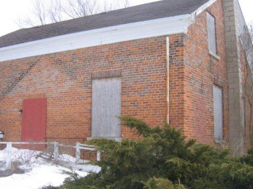 Of note are the local handmade bricks laid in common bond pattern.; Mary Tivy, 2008.