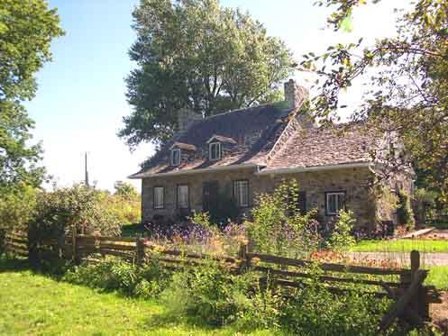 Maison de Saint-Hubert; Ministère de la Culture, des Communications et de la Condition féminine, Jean-François Rodrigue, 2004