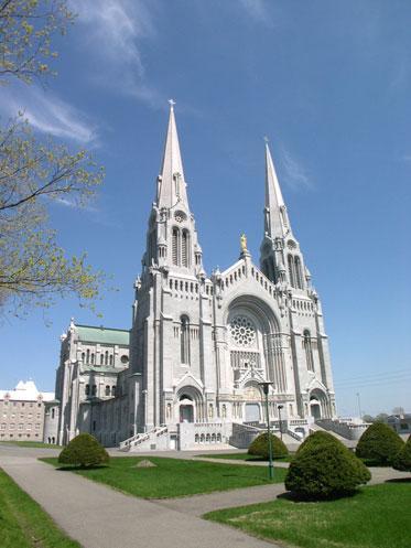 Basilique de Sainte-Anne-de-Beaupré; Conseil du patrimoine religieux du Québec, 2003