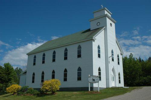 St. George's Church exterior view.; Heritage Division, N.S. Dept. of Tourism, Culture and Heritage, 2009.