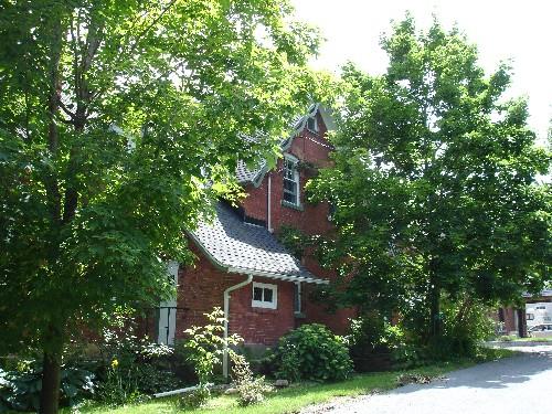Side elevation of the Williams House.; RHI 2006