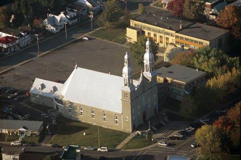 Église de Saint-Pierre; Ministère de la Culture, des Communications et de la Condition féminine, Pierre Lahoud, 2004