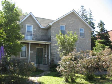 Featured is the limestone facade.; Chelsey Tyers, 2008.