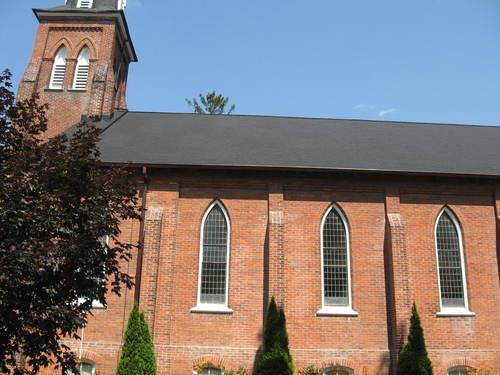 Featured are the pointed Gothic 80-paned windows.; Beatrice Tam, 2008.