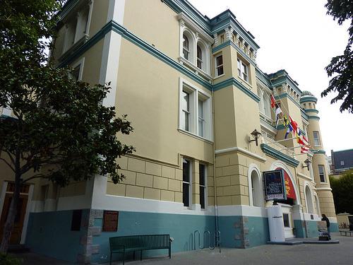 General view of Former Victoria Law Courts, showing the horizontal emphasis expressed through its rectangular massing accented by stringcourses and heavy cornicing, 2011.; Parks Canada Agency / Agence Parcs Canada, Andrew Waldron, 2011.