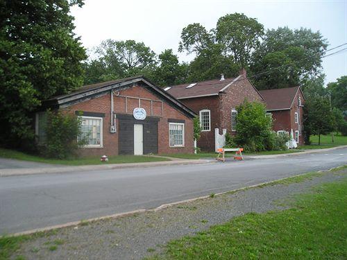 Front elevation, Pictou Iron Foundry (looking east), Pictou, Nova Scotia, 2005.; Heritage Division, NS Dept. of Tourism, Culture and Heritage, 2005.