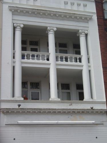 Of note are the Ionic columns and detailing.; Chelsey Tyers, 2008.