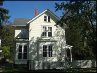 Of note is the equal importance given to all elevations.; Martha Fallis, 2008.