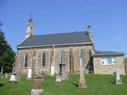 Of note are the pointed arch window openings.; Kirsten Pries, 2008.