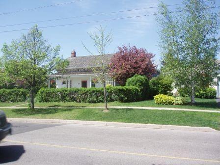 Of note is the situation of the David Weber home.; Chelsey Tyers, 2008.