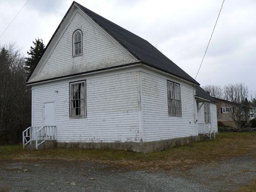 East gable end and southern elevation, Sluice Point School and Community Centre, Sluice Point, NS, 2009.; Heritage Division, NS Dept. of Tourism, Culture and Heritage, 2009