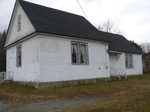 East gable end and southern elevation, Sluice Point School and Community Centre, Sluice Point, NS, 2009.; Heritage Division, NS Dept. of Tourism, Culture and Heritage, 2009