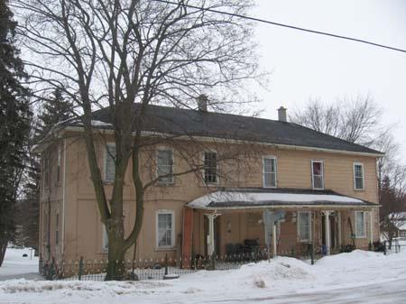 The façade of the Reiner House fronting Doering Street, 2007.; Lindsay Benjamin, 2007.