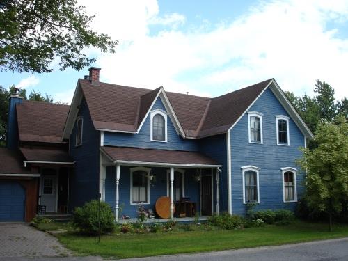 Front view.; Rideau Heritage Initiative 2006