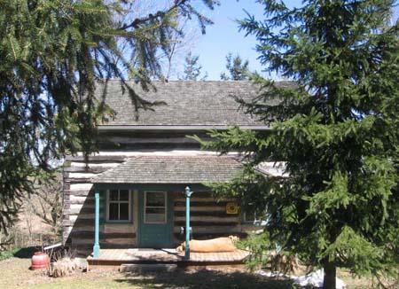 View of the south façade of the Frenzel-Kuebart House, 2007.; Lindsay Benjamin, 2007.