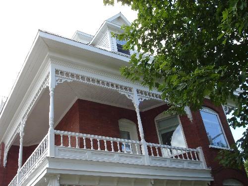 View of upper level of the Kelly House.; RHI 2006
