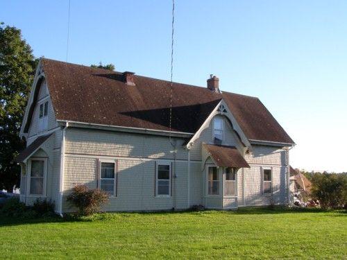 Larder House, Side Elevation, New Ross, Nova Scotia, 2009.; Heritage Division, Nova Scotia Department of Tourism, Culture and Heritage, 2009.