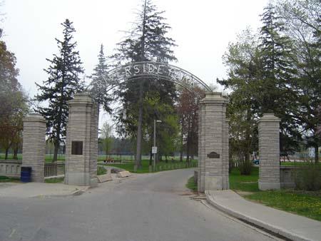 Featured is the main entrance to Riverside Park.; Kayla Jonas, 2007.