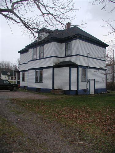 Rear view, Haus Treuburg Inn, Port Hood, Nova Scotia; Heritage Division, NS Dept. of Tourism, Culture and Heritage, 2002
