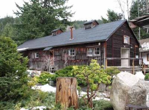View of the Kyowakai centre at the Nikkei Internment Memorial Centre, 2006.; Agence Parcs Canada / Parks Canada Agency, C. Cournoyer, 2006.