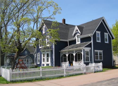 Showing southeast elevation; City of Summerside, 2009