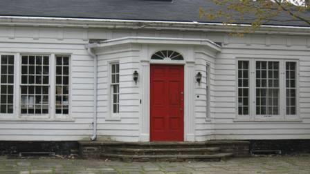 Featured is the front entrance.; Chelsey Tyers, 2008.