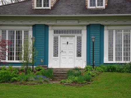 Featured is the front entrance with transom and sidelights.; Paul Dubniak, 2008.