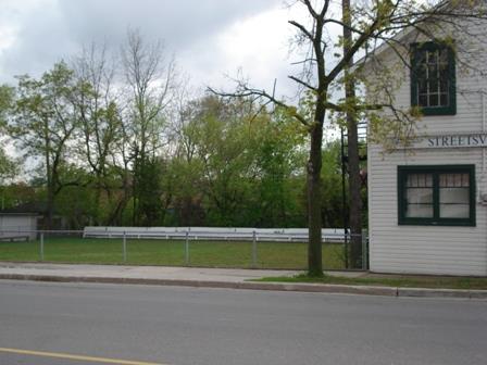 Of note is the Bowling Green.; Paul Dubniak, 2008.