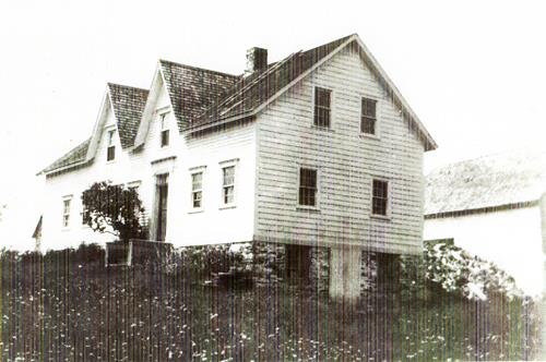 This image shows a view of the façade that faces the Washademoak Lake, circa 1890; Queens County Museum Collection