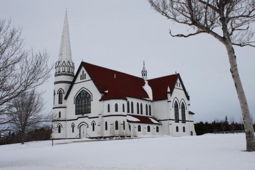 Showing southeast elevation; Province of PEI, Faye Pound, 2009